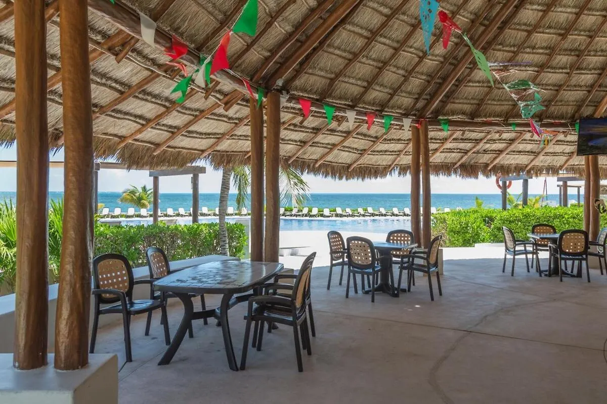 Coral Beachfront 2Bdr With Pool By Casa Paraiso Cancún